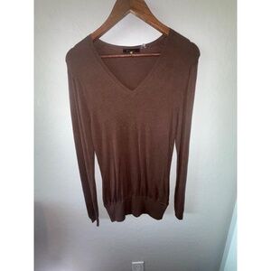 BCBG Sweater Womens Medium Brown Pullover VNeck Long Sleeve Chic‎ Soft Stretch